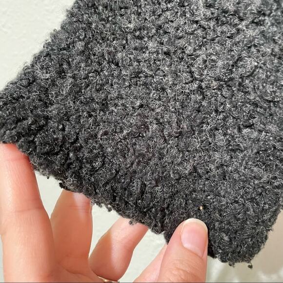 J Crew Grey Wool Popcorn Texture V Neck Sweater XS - Picture 5 of 6